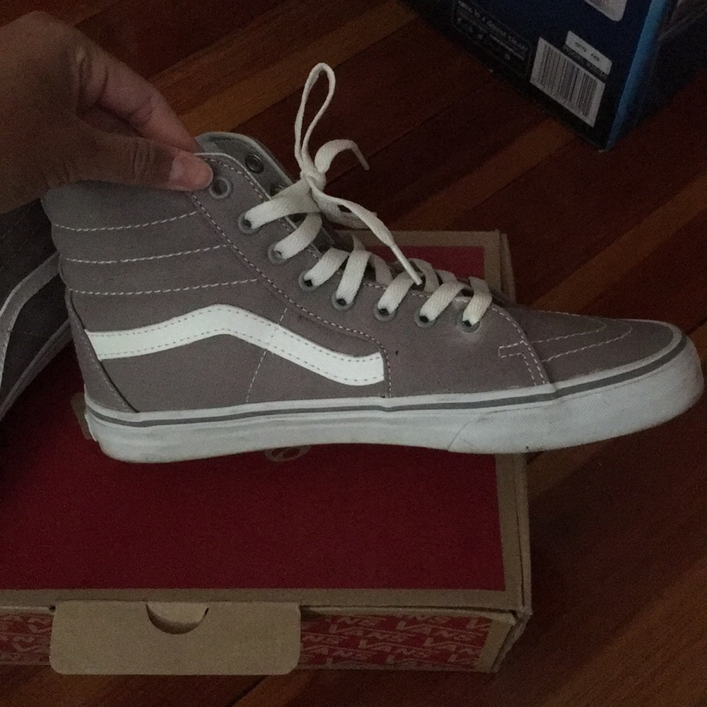 Grey vans - Picture 7 of 8